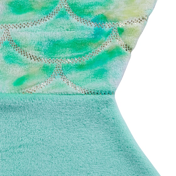 Aqua Mermaid Tail Blanket for Kids – 14" x 39" - Picture 2 of 3